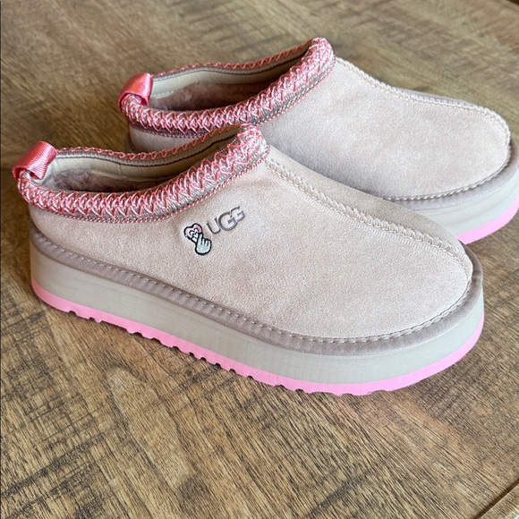 **Limited Edition*UGG Tazz Love '25 Slipper Arroyo Tropical Pink Platform Size 8 - Picture 7 of 10